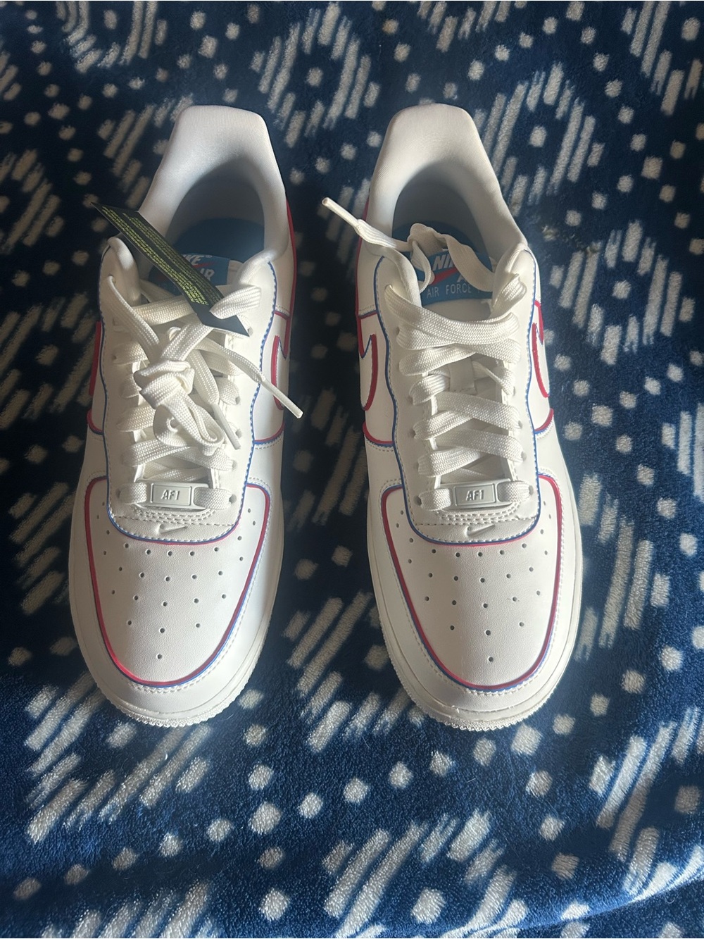 30 yr Anniversary Nike Woman Air Force 1 Low-Top Sneakers